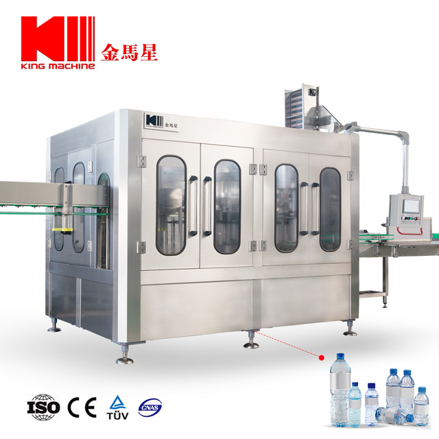 Rinçage, remplissage, machine à coincements 3 en 1 pour 3000 bouteilles par heure 5000 ml de bouteilles